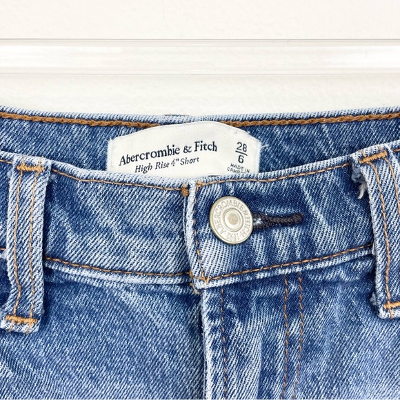Abercrombie & Fitch High Rise Four Inch Mom Short - Picture 4 of 6